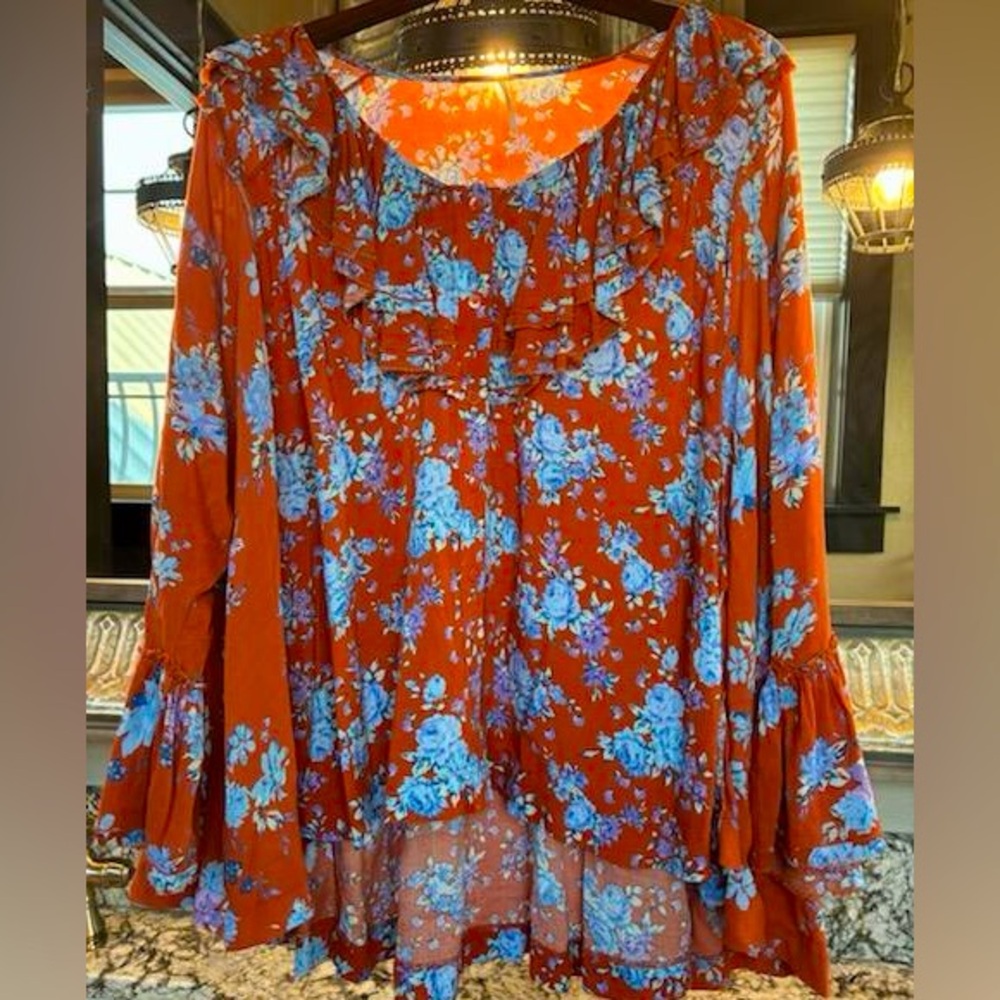 Free People Loretta Floral Boho Tunic top with pockets size XS runs large - Picture 4 of 13
